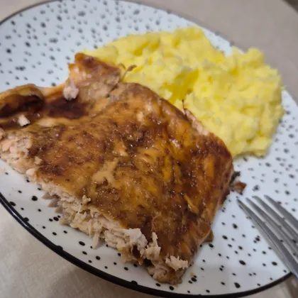 Горбуша в духовке под соусом