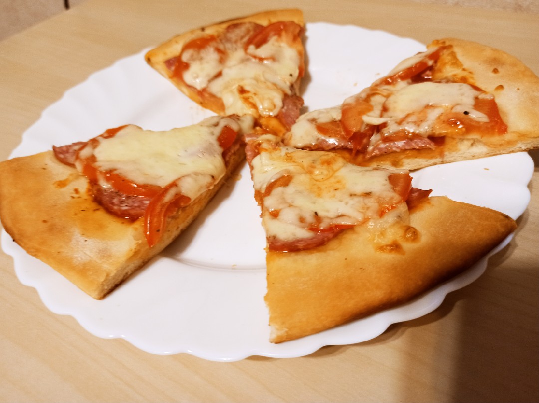Пицца (почти итальянская🇮🇹)