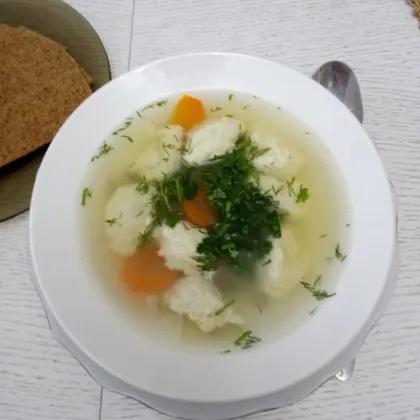 Куриный суп с кнелями