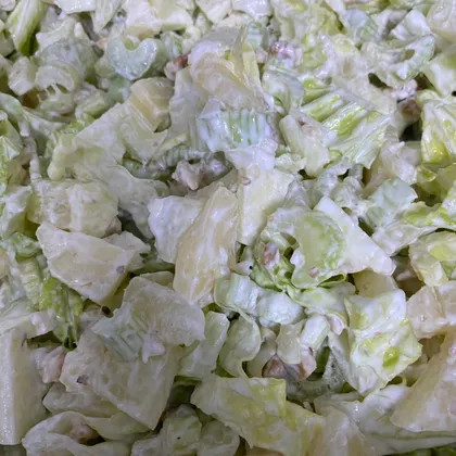 Витаминный салат с сельдереем