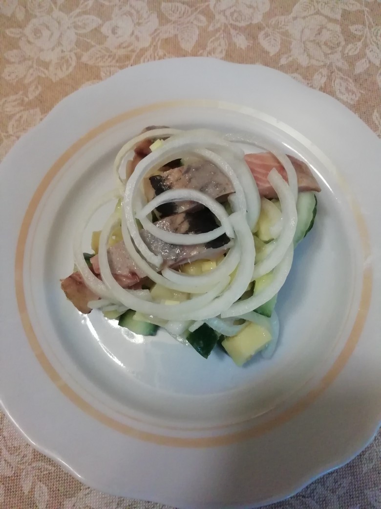 Салат с селедкой