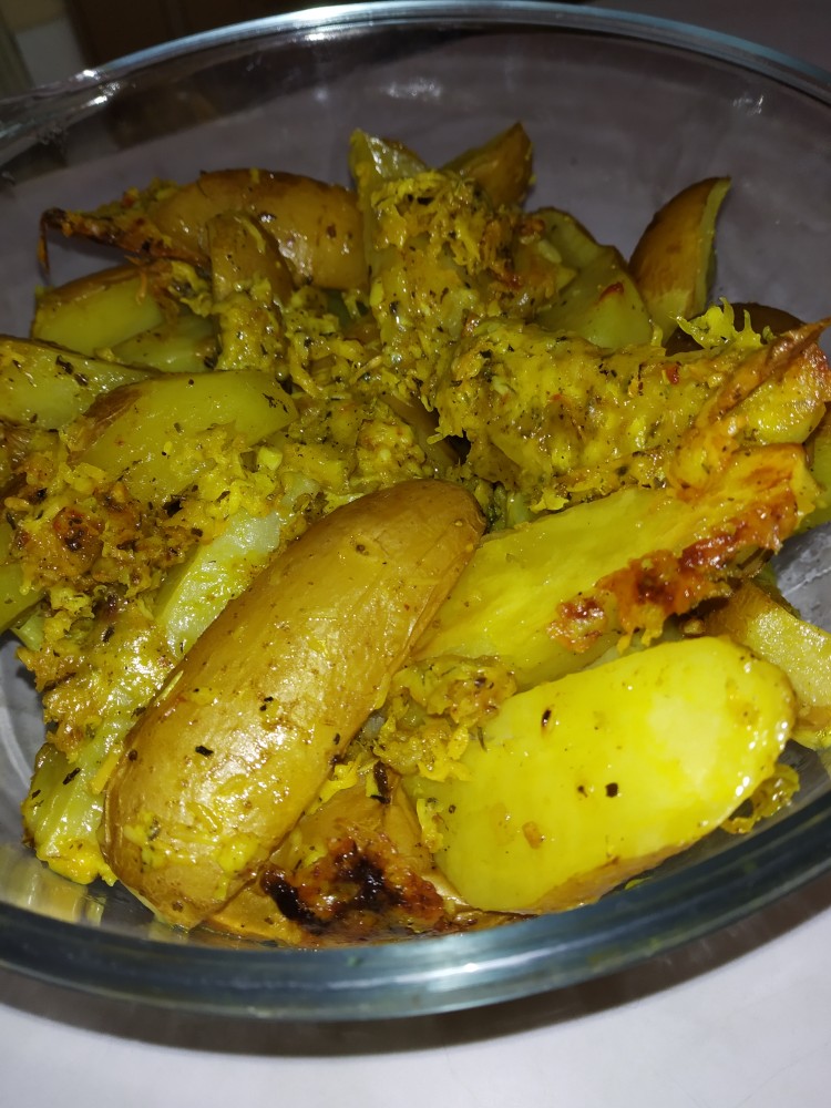 Картофельные дольки в мундире