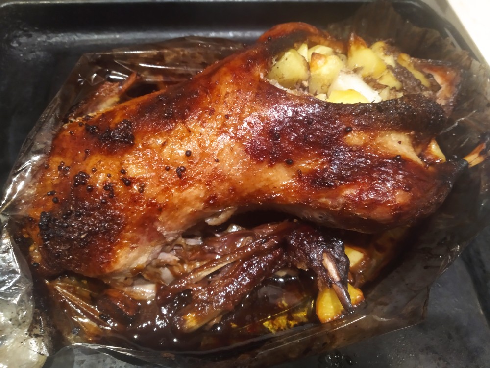 Утка в рукаве в духовке - 10 рецептов запеченной утки с пошаговыми фото