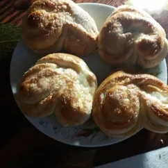 Плюшки с сахаром