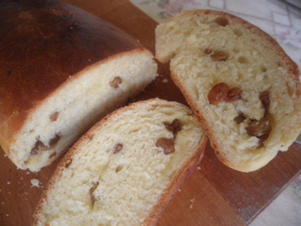 Рулет с изюмом