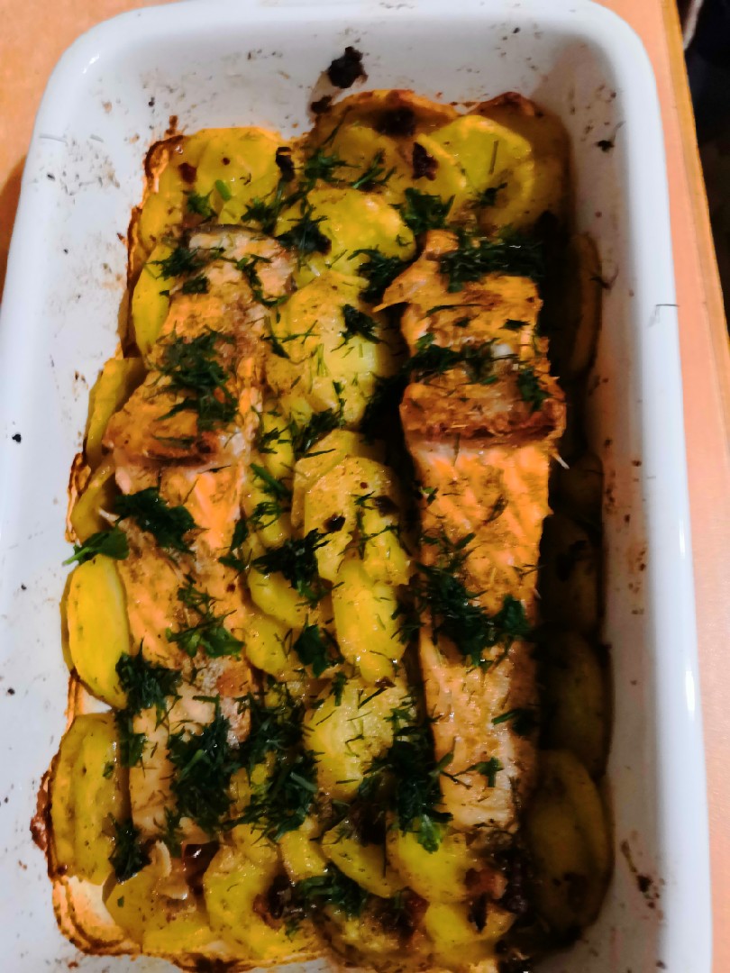 Рыба на картофельной подушке
