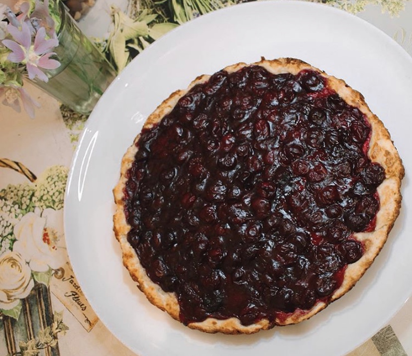 Нежнейший вишневый пирог, пошаговый рецепт на ккал, фото, ингредиенты - karicook