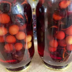 Компот из винограда и тёрна