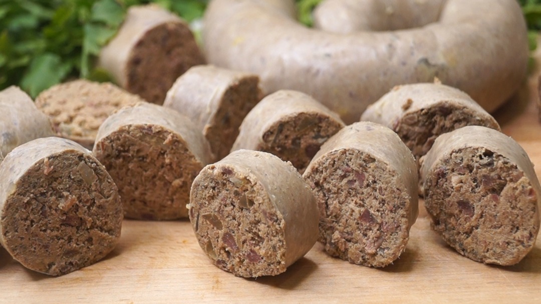 Рецепт домашней ливерной колбасы, вкус которой превосходит любую магазинную. paraskevat.ru