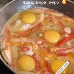 Краб и яйца