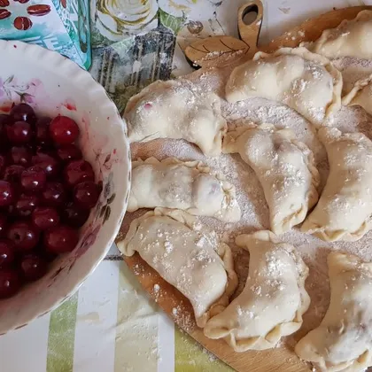 Вареники с вишней