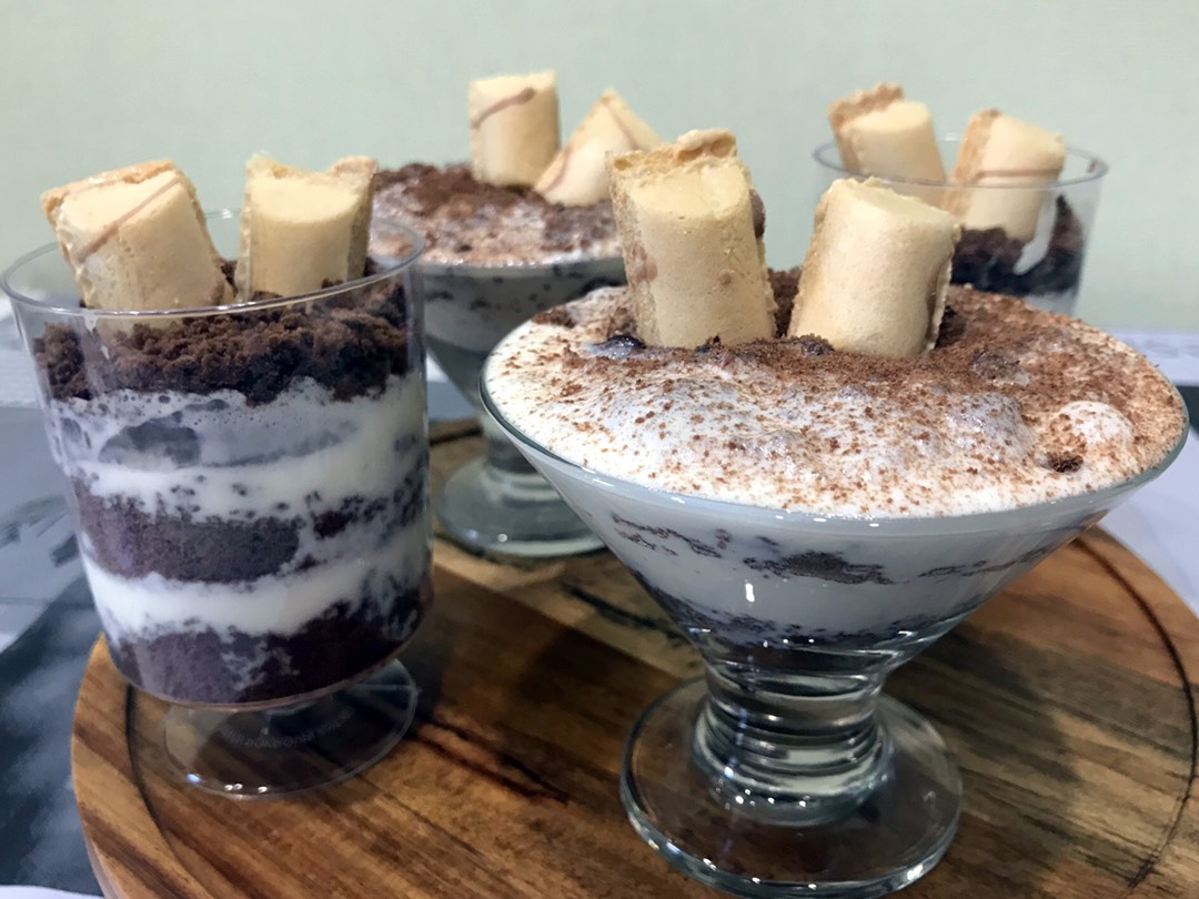 Трайфлы с шоколадным печеньем