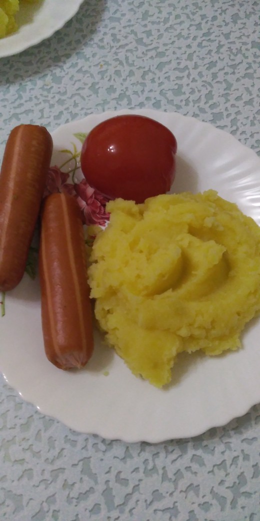 Сосиски в картофеле - пошаговый рецепт с фото