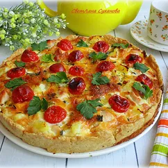 Киш с картофелем, черри и копчёной курицей