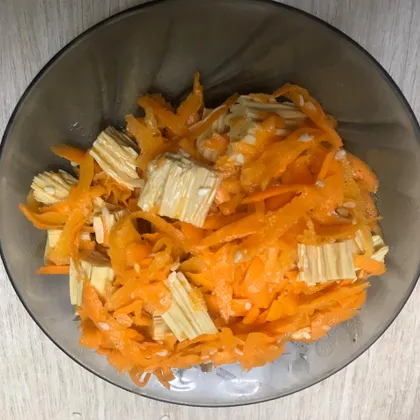 Салат из морковки со спаржей