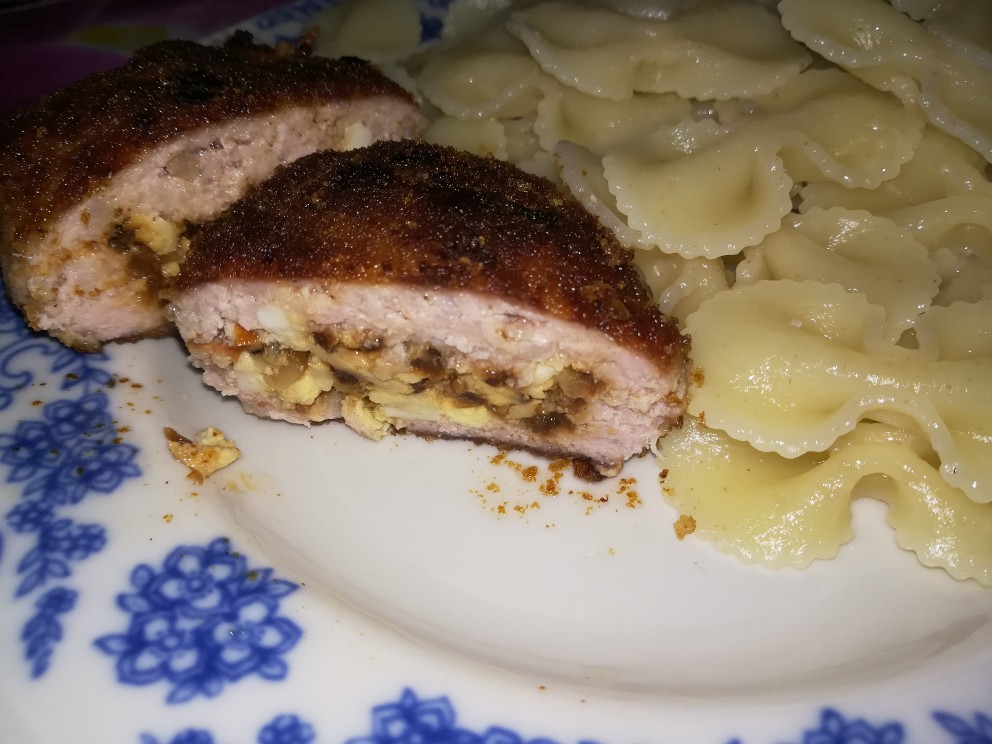 Котлеты с яйцом и луком