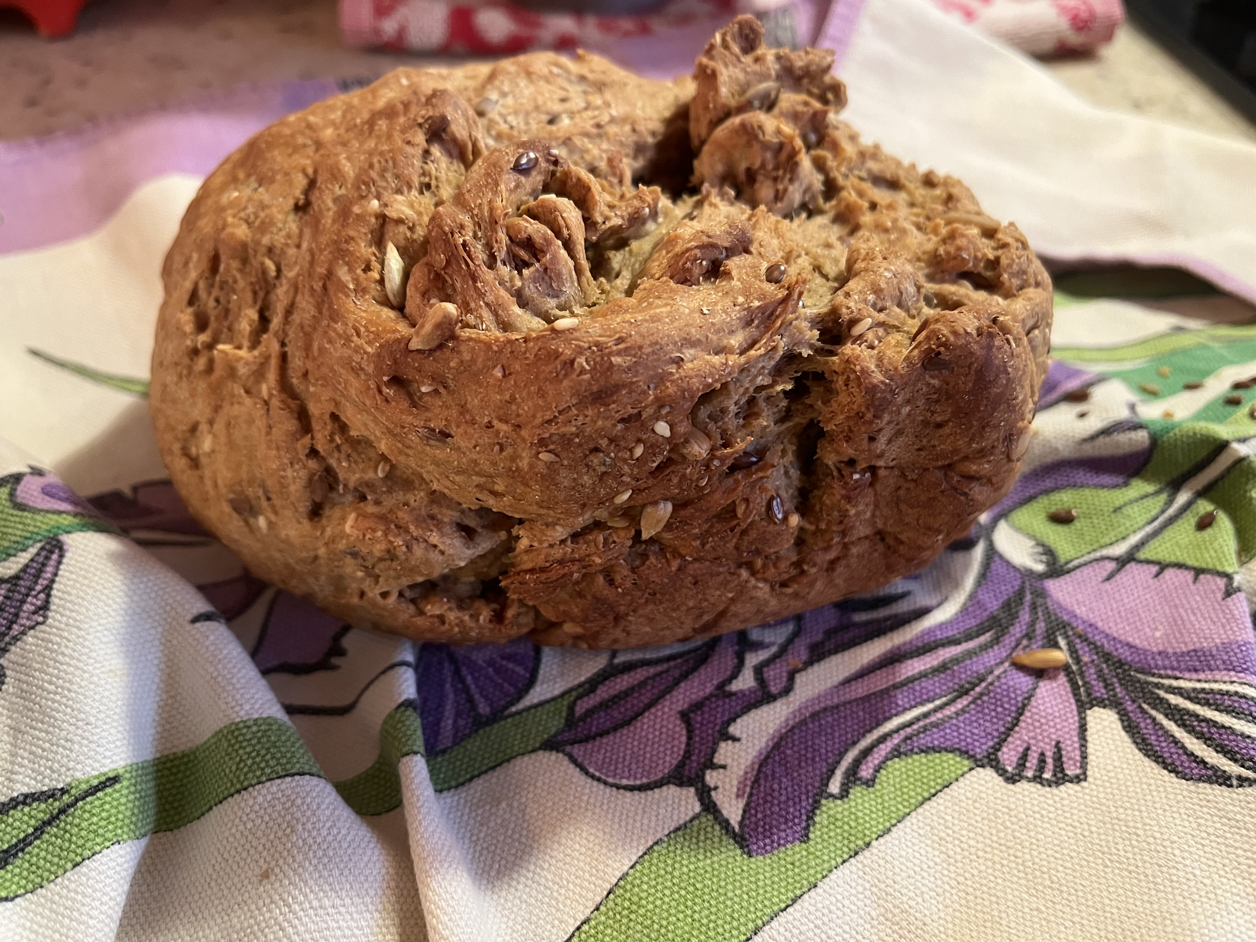 Цельнозерновой хлеб с клетчаткой и семечками в хлебопечке