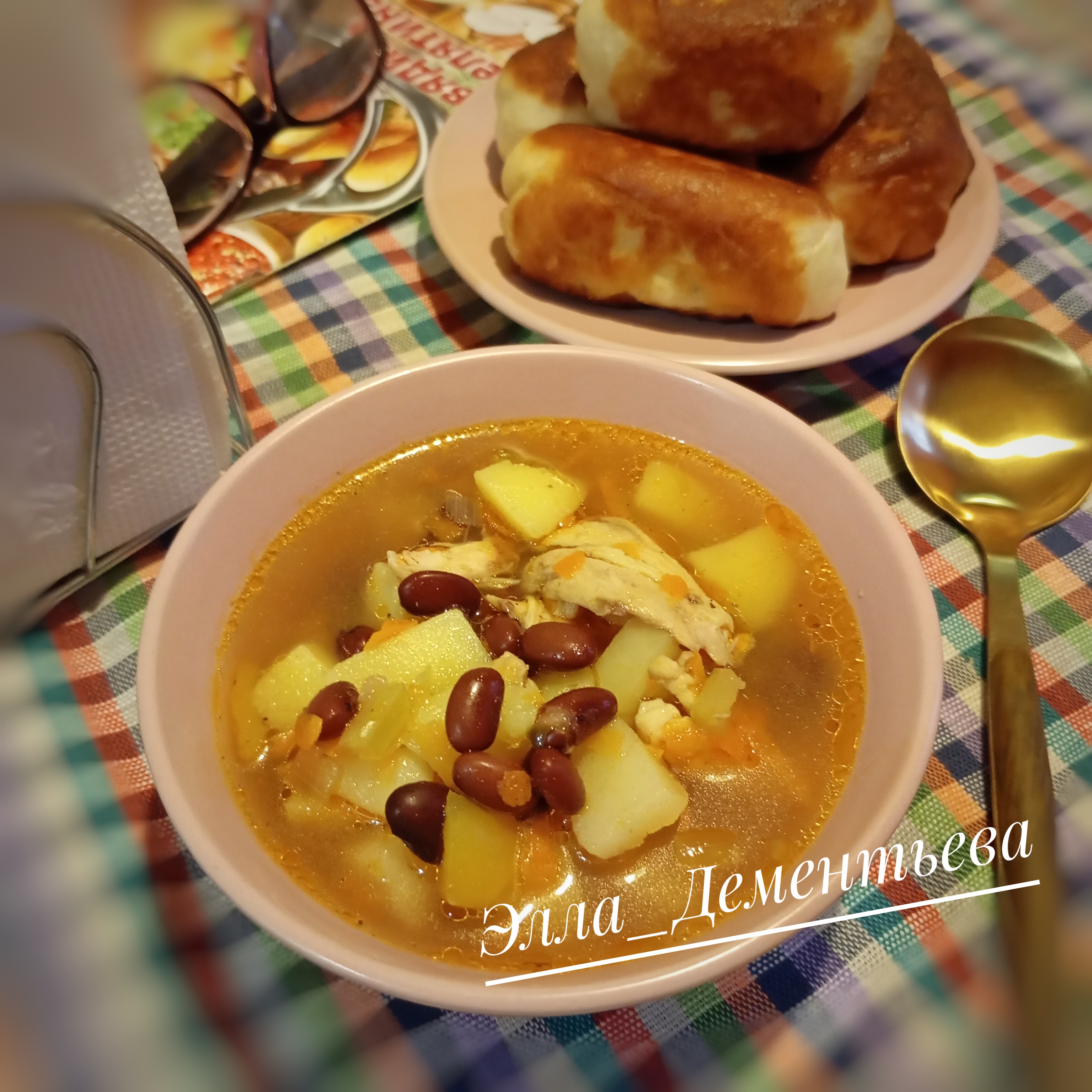 Суп фасолевый с сельдереем и болгарским перцем