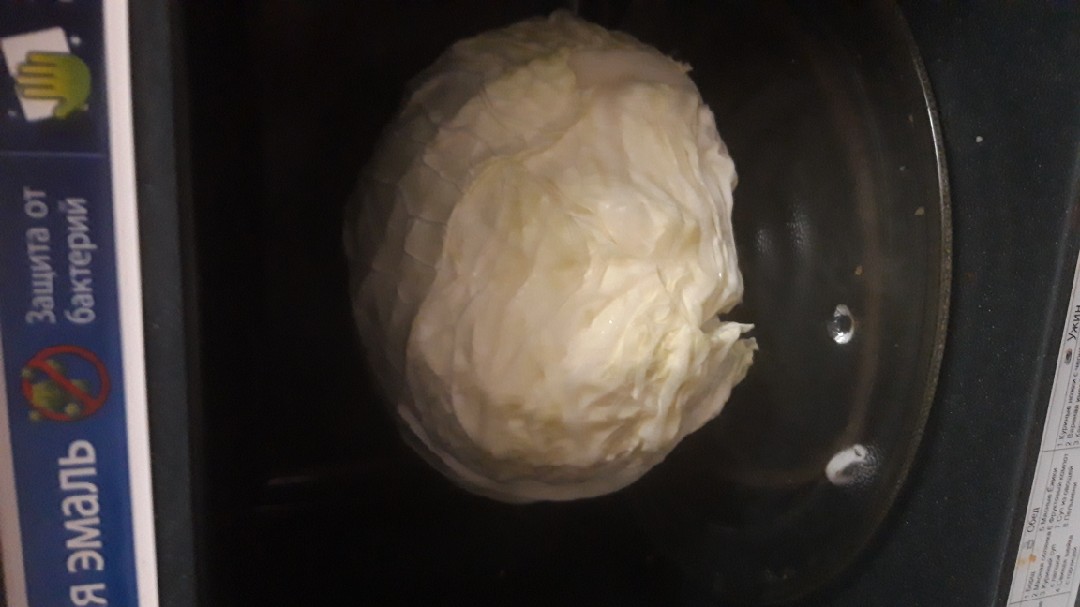 Быстро и просто: капуста для голубцов в микроволновке (фото)