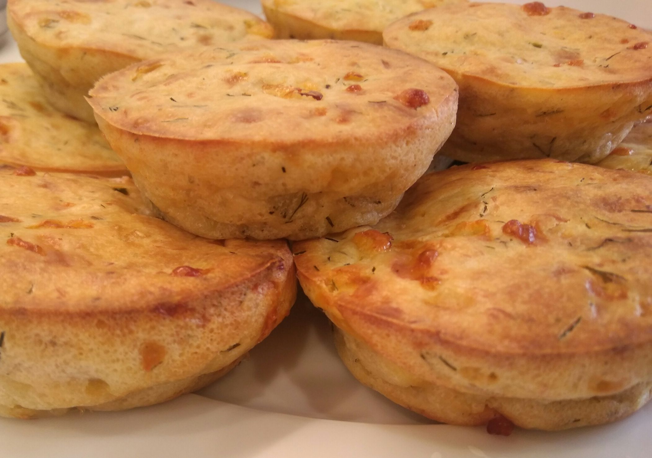 Сырные маффины с курицей