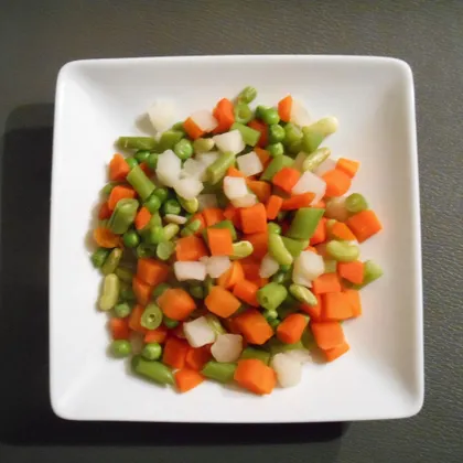 Гарнир - овощная смесь в духовке
