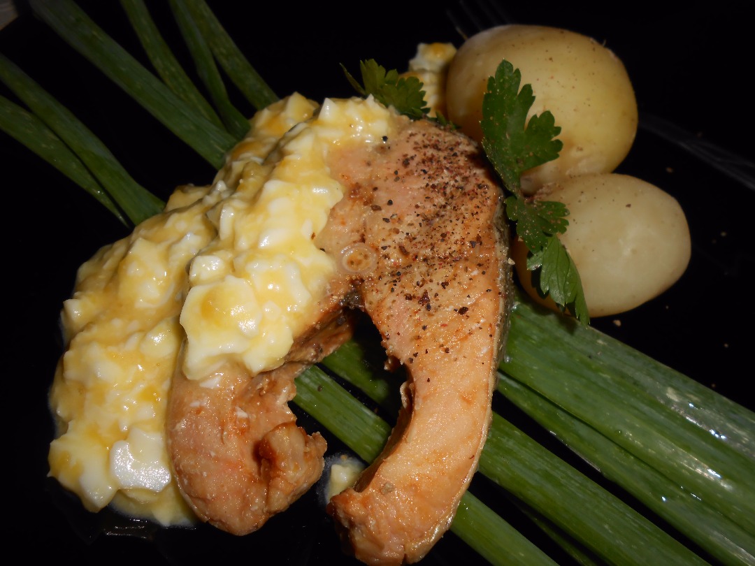 Горбуша под польским соусом