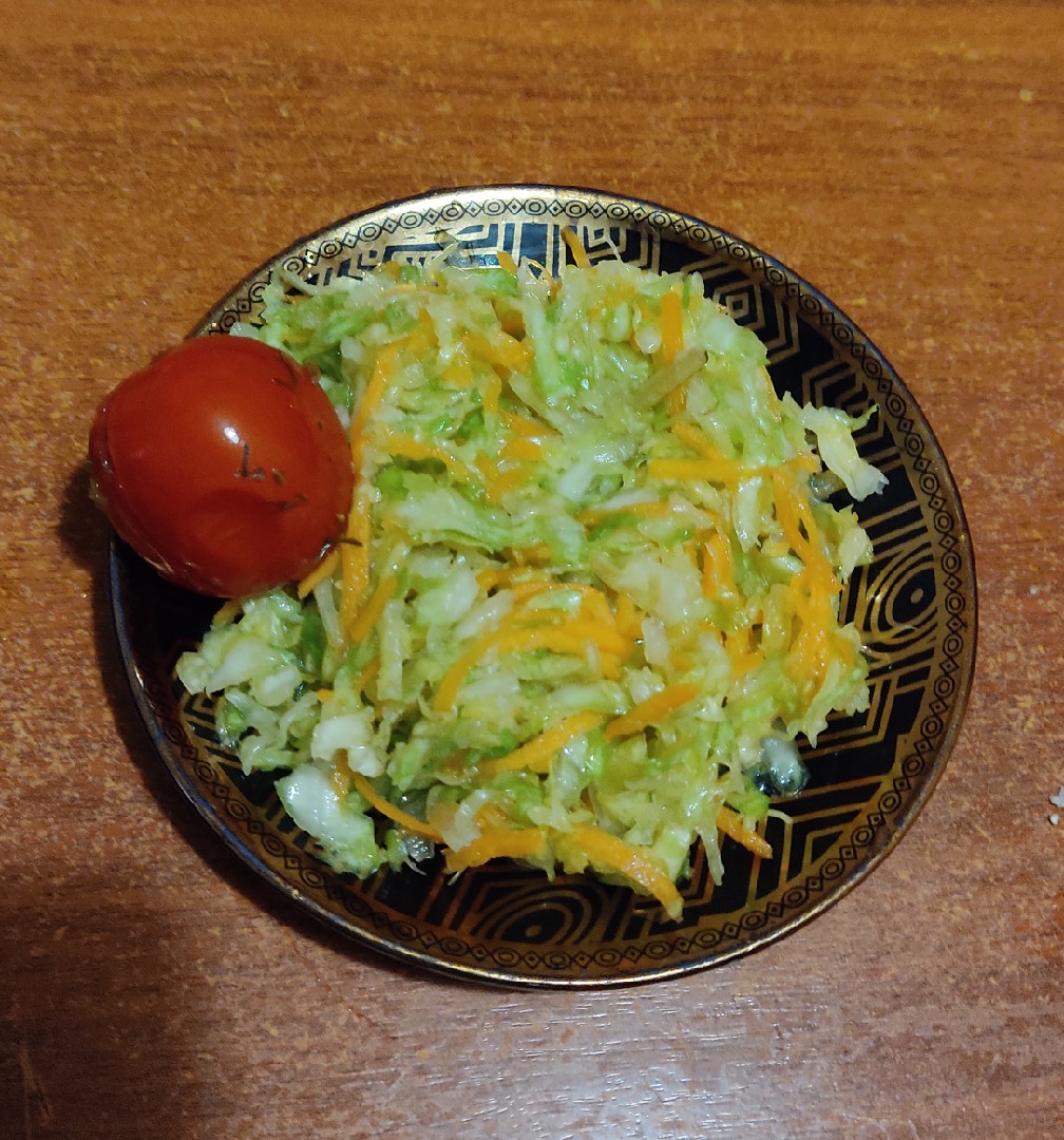 салат из корейской морковки и свежей капусты | Дзен