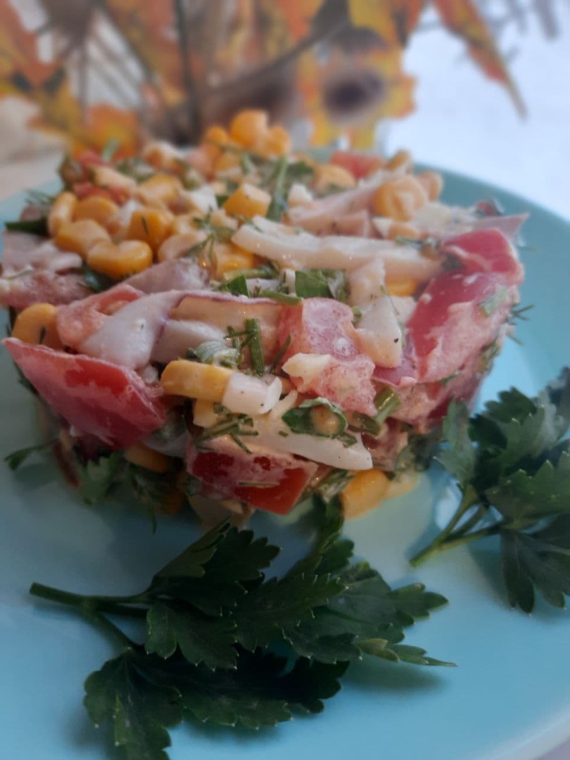 Диетический салат с кальмарами (ПП) — рецепт с фото пошагово