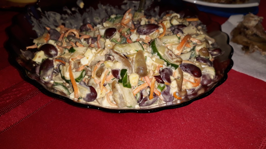 Салат с куриными сердечками