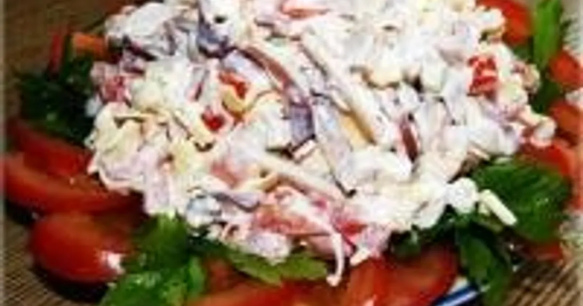 Салат из кальмаров с помидорами и сыром — рецепты | Дзен
