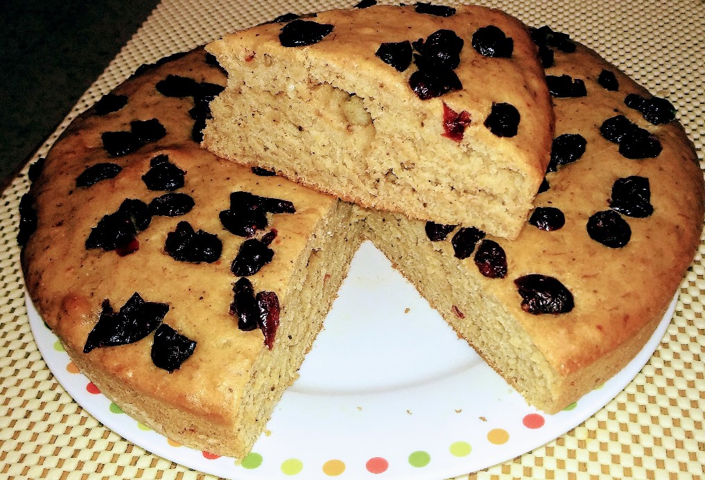 Леках с бананом и клюквой