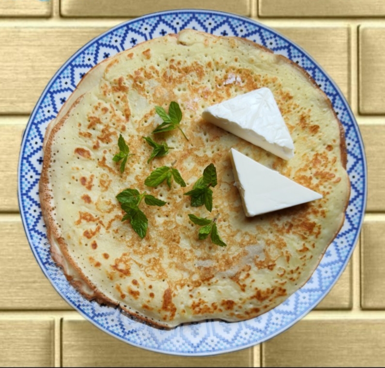 Луковые блины на завтрак