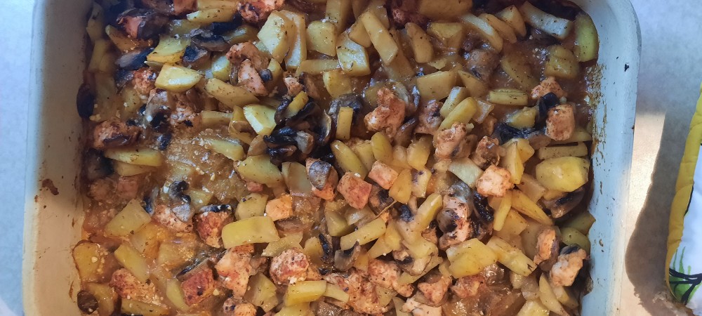 Картошка с грибами и курицей