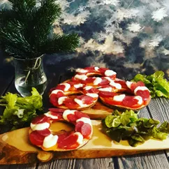 Новогодняя закуска из бубликов 🎉🎄🍅🎄🧀🎄🥨🎄🍽🎄🍷🎄🎊