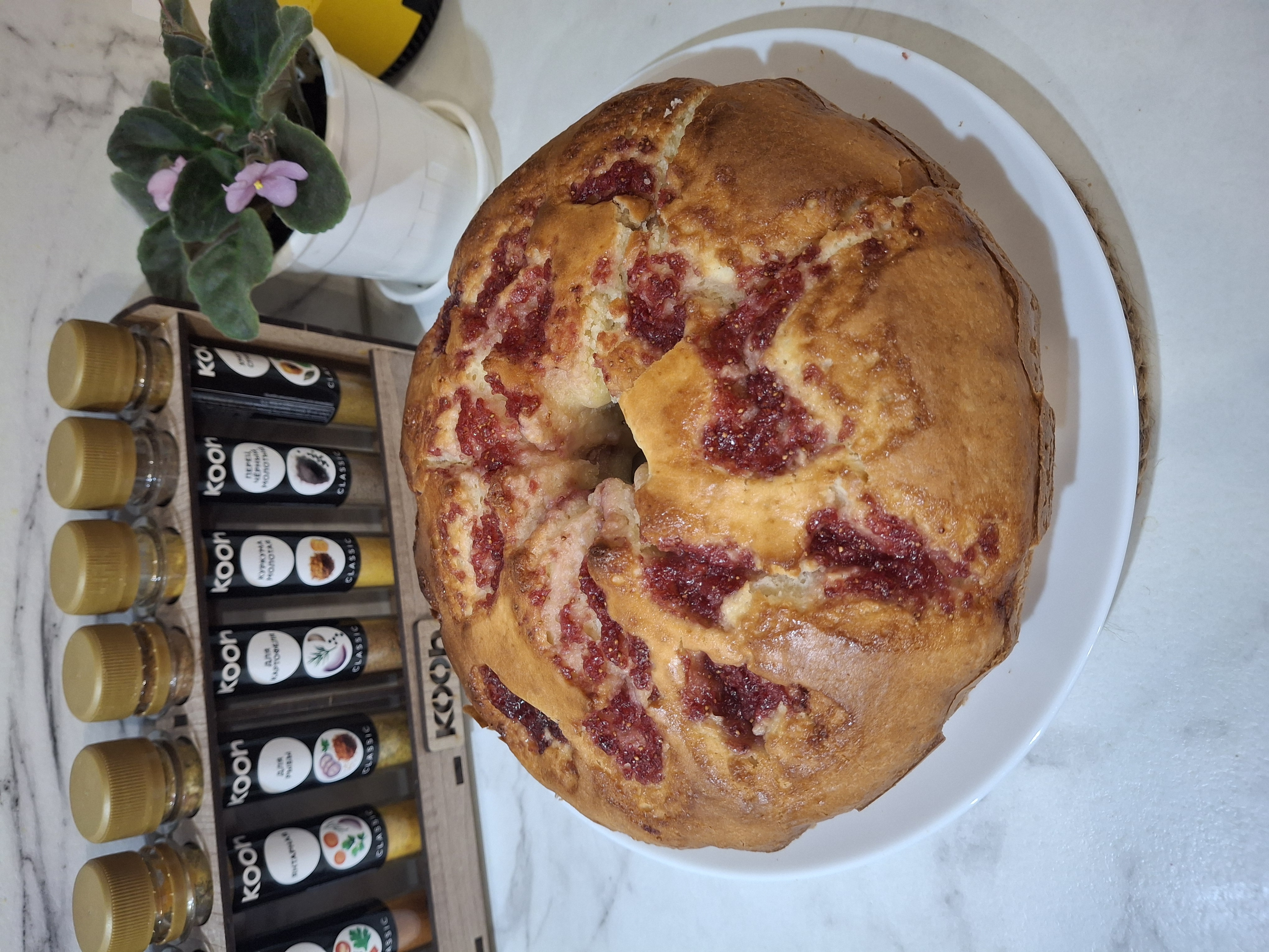 Пирог с клубникой