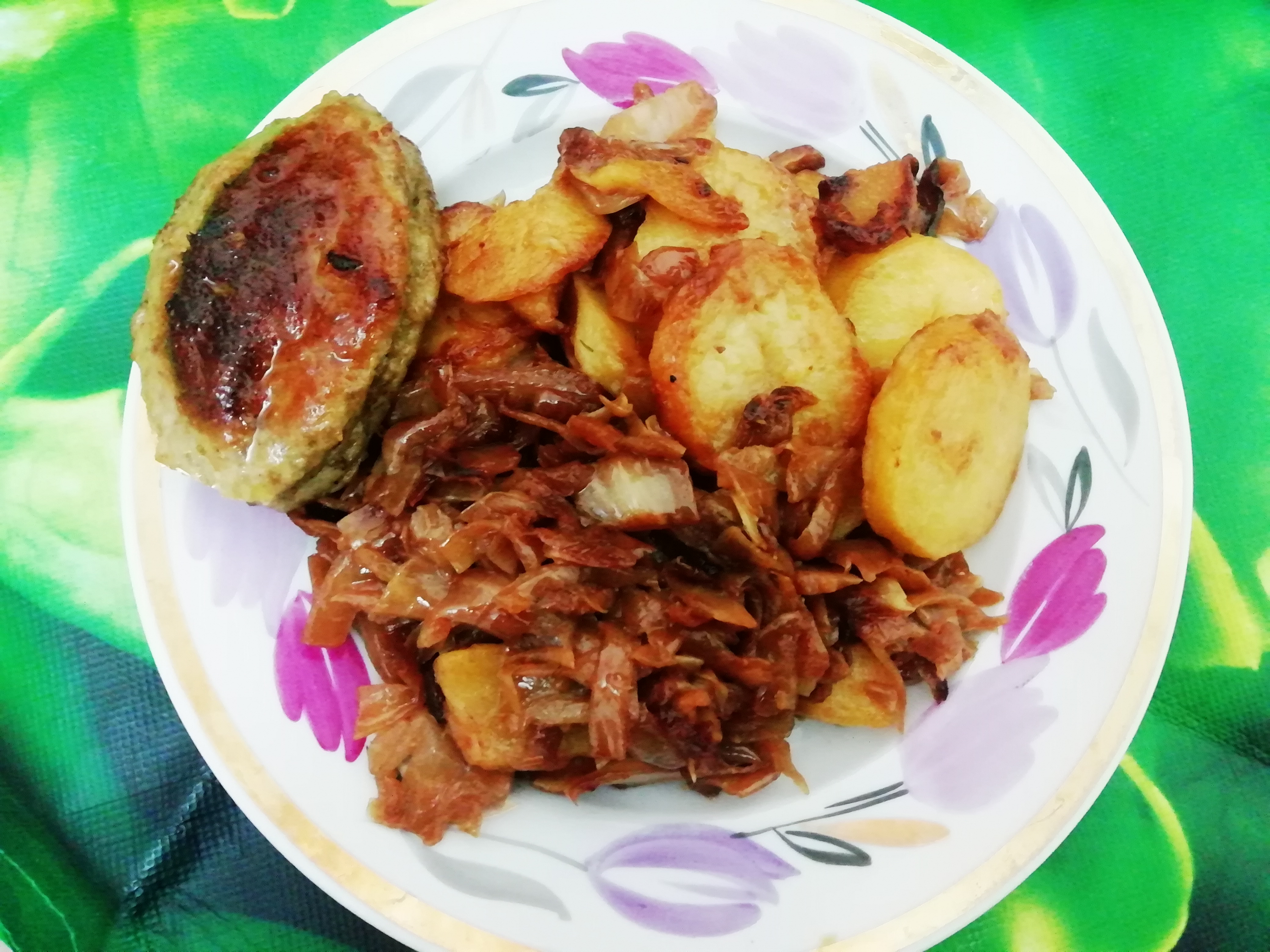Тушеная капуста с картошкой