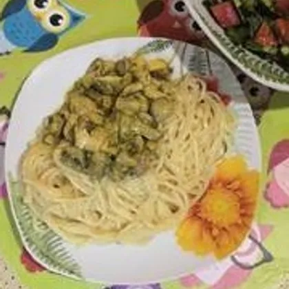 Индейка с грибами со спагетти