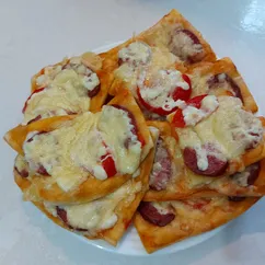 Мини-пиццы🍕из слоёного теста