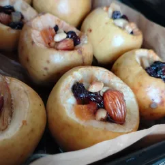 Яблочки в духовке с начинкой 