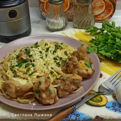 Спагетти с индейкой и сыром