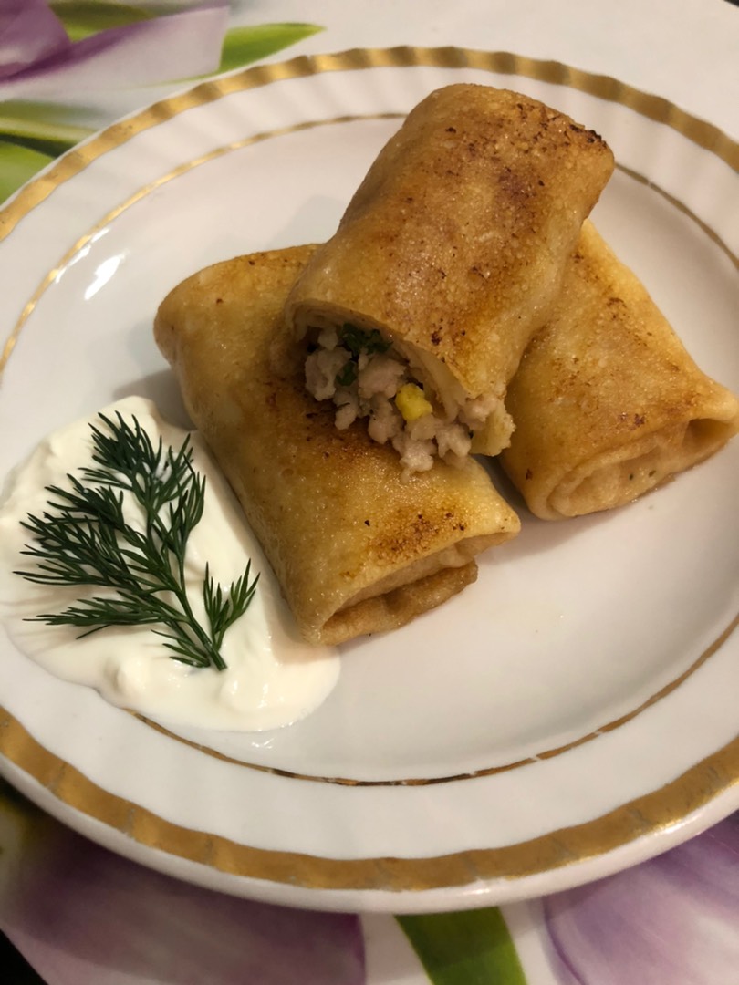 Блинчики фаршированные мясом и яйцом