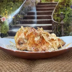Куриная грудка в сырном соусе