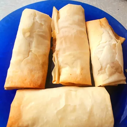 Пирожки с колбасой и сыром из теста фило