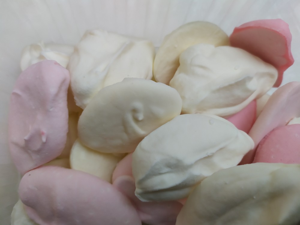 Замороженные сливки - якутское мороженое