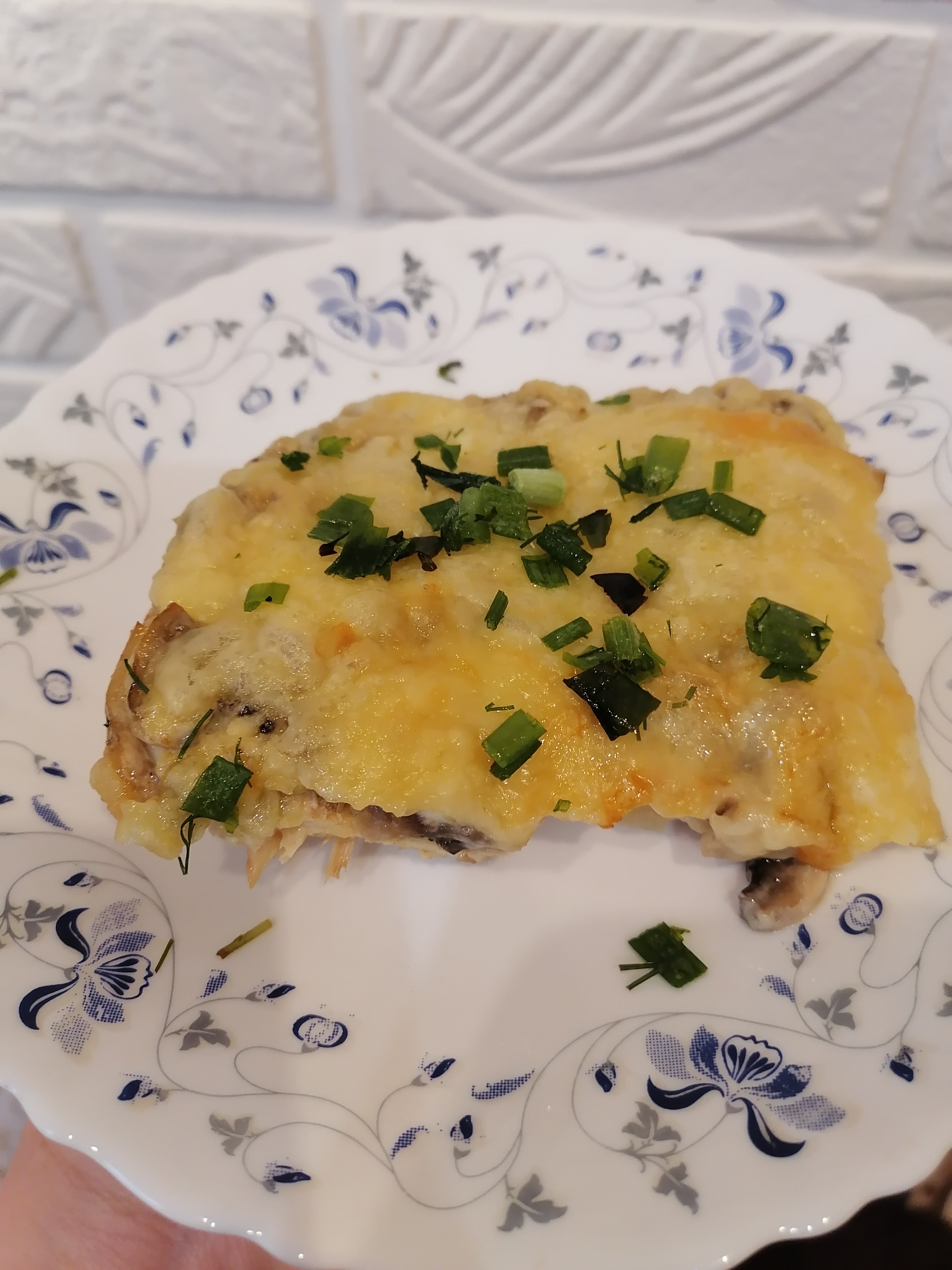 Курица с грибами в духовке