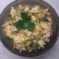 Салат с куриной грудкой