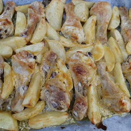 Голени куриные с картофелем