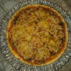 Пицца с ветчиной и грибами)) 🍕