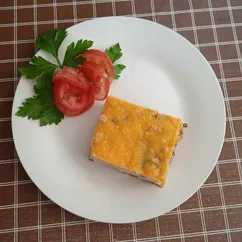 Весенний пирог с курицей и зелёным луком