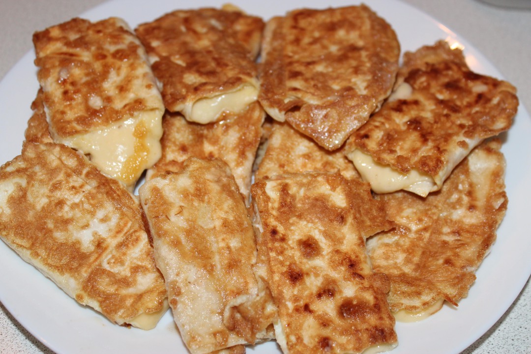 Лаваш с сыром в яйце